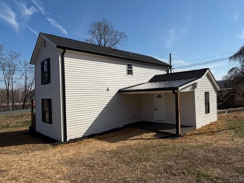 Tiny photo for 117 Monroe Street, Monroe, VA 24574 (MLS # 364853)