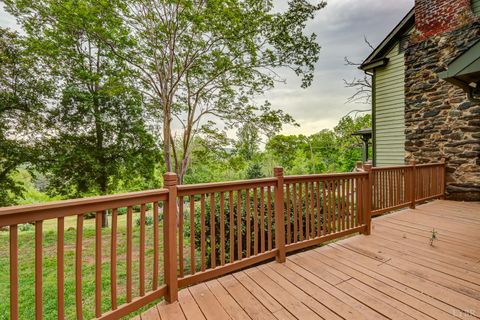 Tiny photo for 952 Naked Mountain Lane, Shipman, VA 22971 (MLS # 366071)