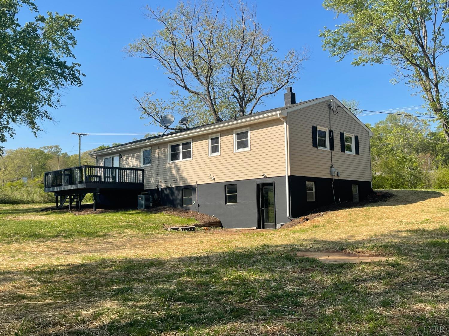 1079 Glenwood Drive, Bedford, Virginia image 7