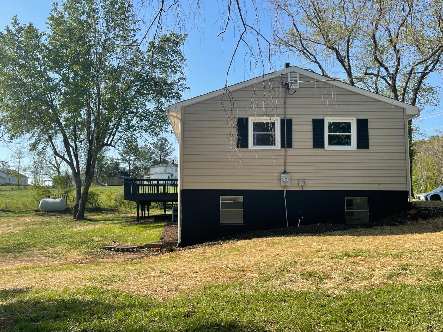 1079 Glenwood Drive, Bedford, Virginia image 8