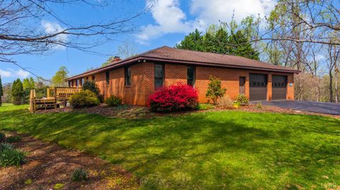 Tiny photo for 331 Johnson Drive, Amherst, VA 24523 (MLS # 365764)