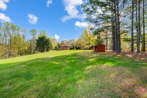 Tiny photo for 331 Johnson Drive, Amherst, VA 24523 (MLS # 365764)