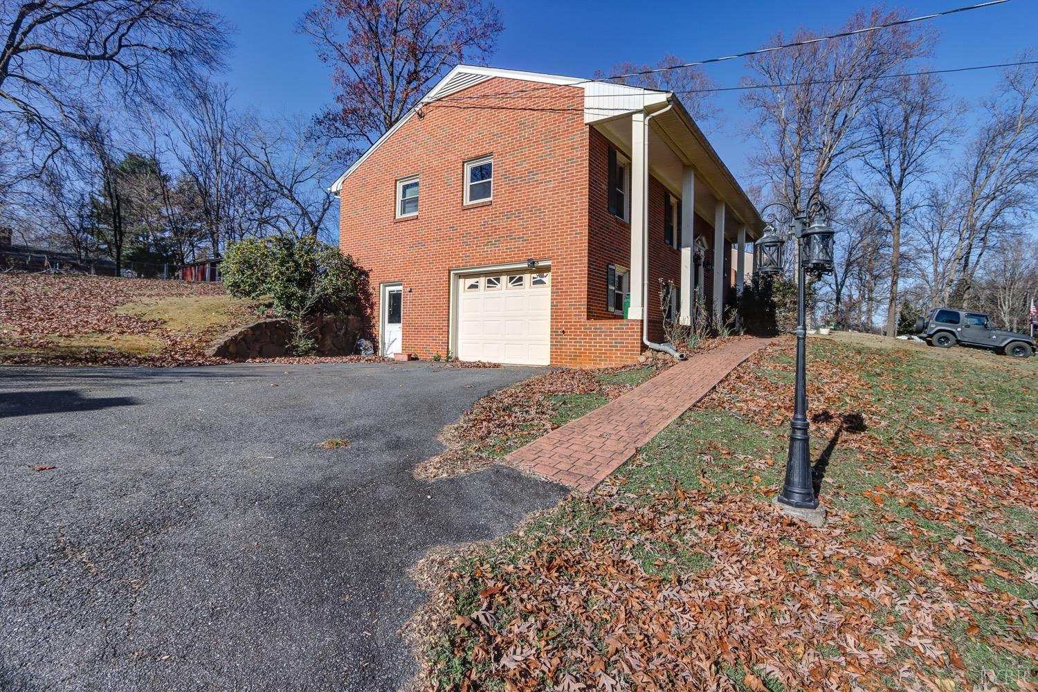 635 Collington Dr Dr, Lynchburg, Virginia image 32