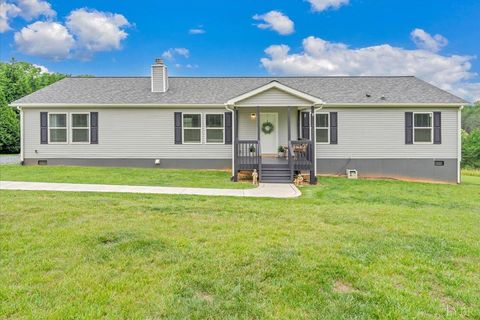 Photo of 1844 Fiddler Creek Road, Bedford, VA 24523 (MLS # 366784)