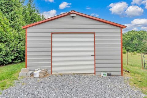 Tiny photo for 1844 Fiddler Creek Road, Bedford, VA 24523 (MLS # 366784)