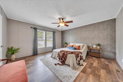 Tiny photo for 1844 Fiddler Creek Road, Bedford, VA 24523 (MLS # 366784)