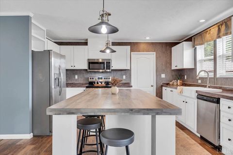 Tiny photo for 1844 Fiddler Creek Road, Bedford, VA 24523 (MLS # 366784)