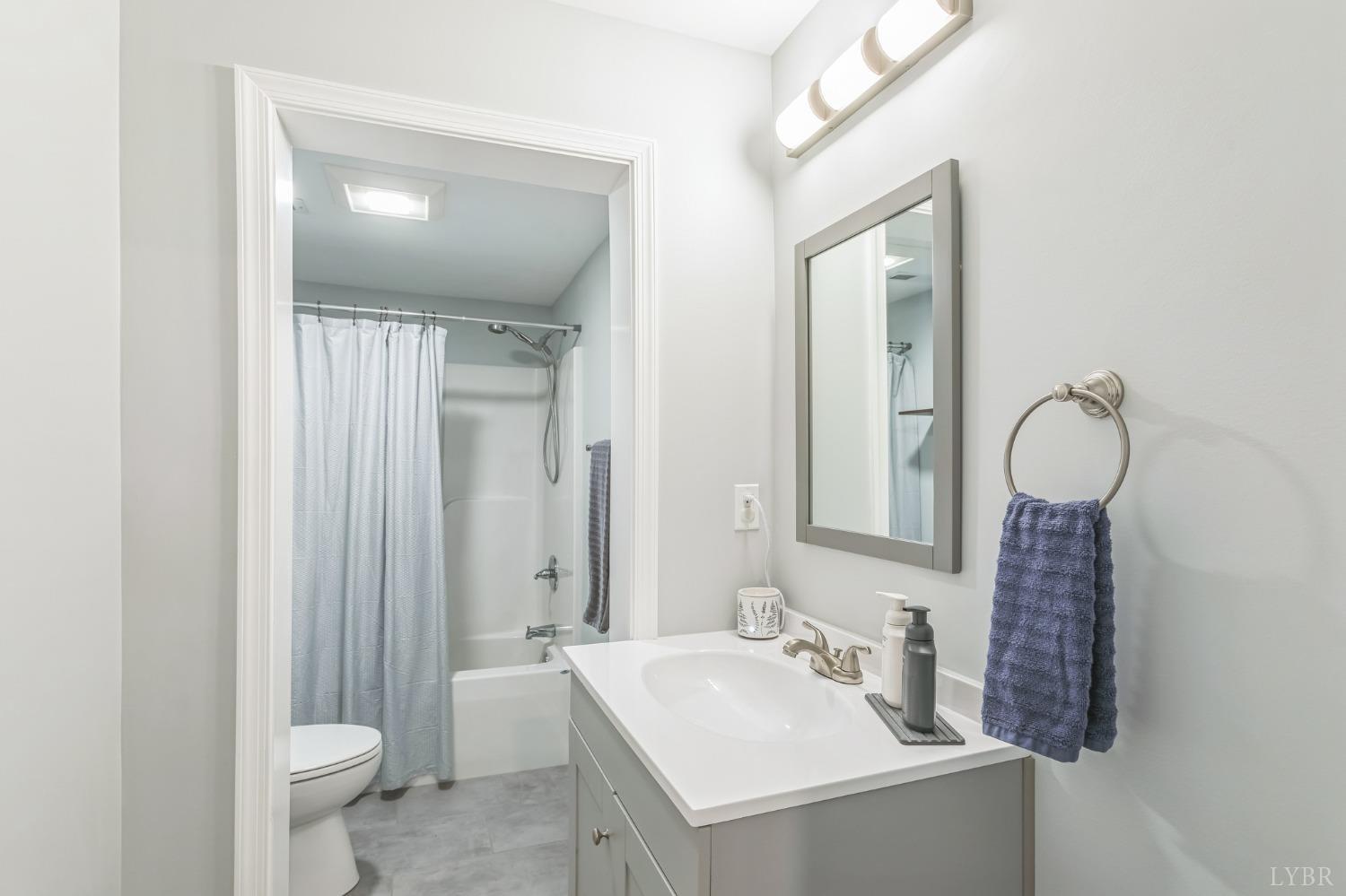 864 James River Road, Scottsville, Virginia image 20