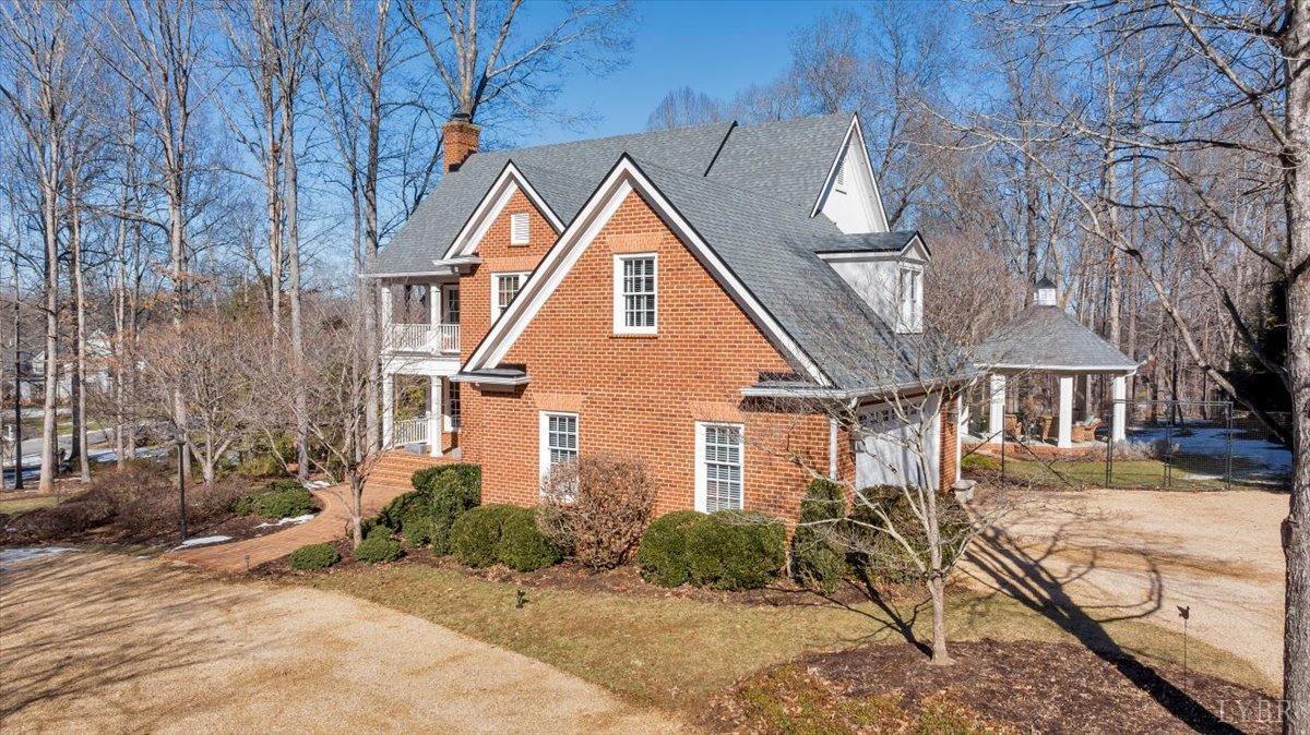 Lynchburg, Virginia 24503, United States, 4 Bedrooms Bedrooms, ,5 BathroomsBathrooms,Residential,Pending,11598