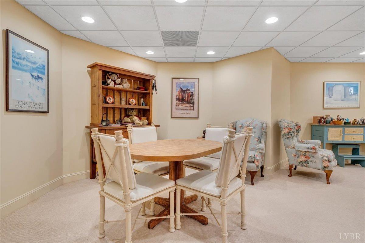 Lynchburg, Virginia 24503, United States, 4 Bedrooms Bedrooms, ,5 BathroomsBathrooms,Residential,Pending,11598