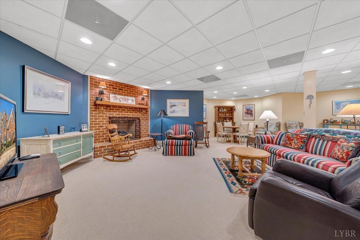 Lynchburg, Virginia 24503, United States, 4 Bedrooms Bedrooms, ,5 BathroomsBathrooms,Residential,Pending,11598