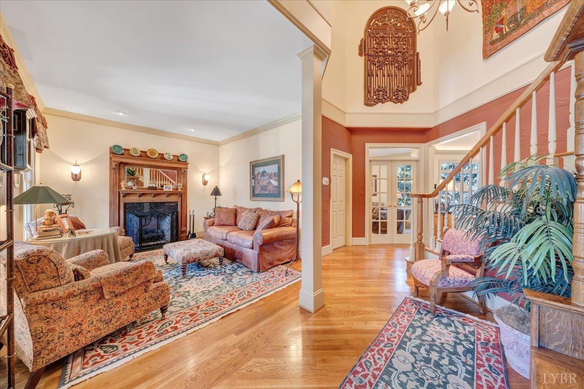 Lynchburg, Virginia 24503, United States, 4 Bedrooms Bedrooms, ,5 BathroomsBathrooms,Residential,Pending,11598