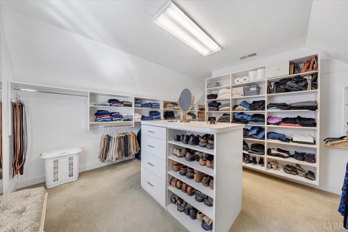 Lynchburg, Virginia 24503, United States, 4 Bedrooms Bedrooms, ,5 BathroomsBathrooms,Residential,Pending,11598