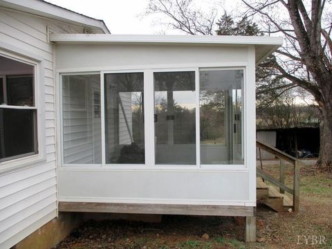 Tiny photo for 3009 Pocket Road, Hurt, VA 24563 (MLS # 364024)