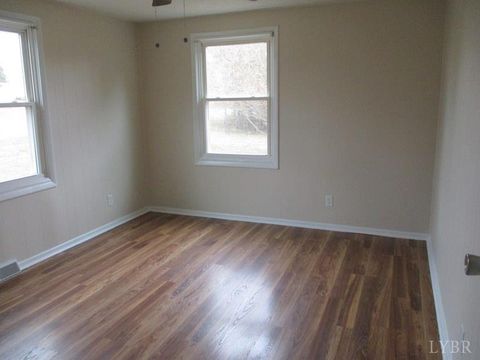 Tiny photo for 3009 Pocket Road, Hurt, VA 24563 (MLS # 364024)