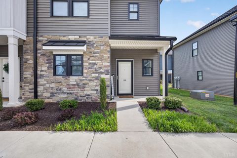 Tiny photo for 46 Cuddington Lane, Lynchburg, VA 24501 (MLS # 365795)