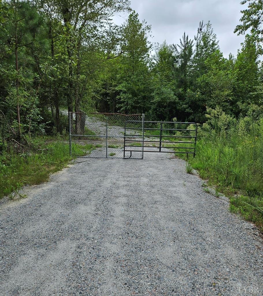 Tyler Road, Crewe, Virginia image 17