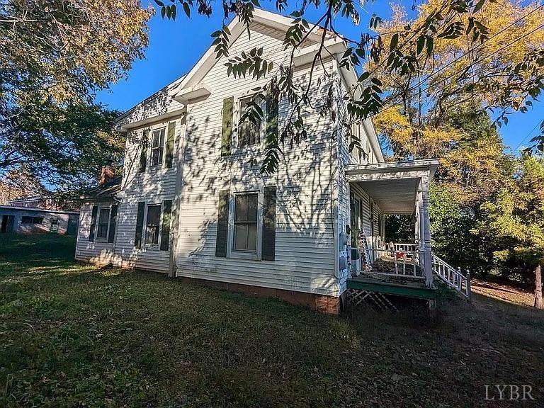 201 Charlotte Avenue, Phenix, Virginia image 2