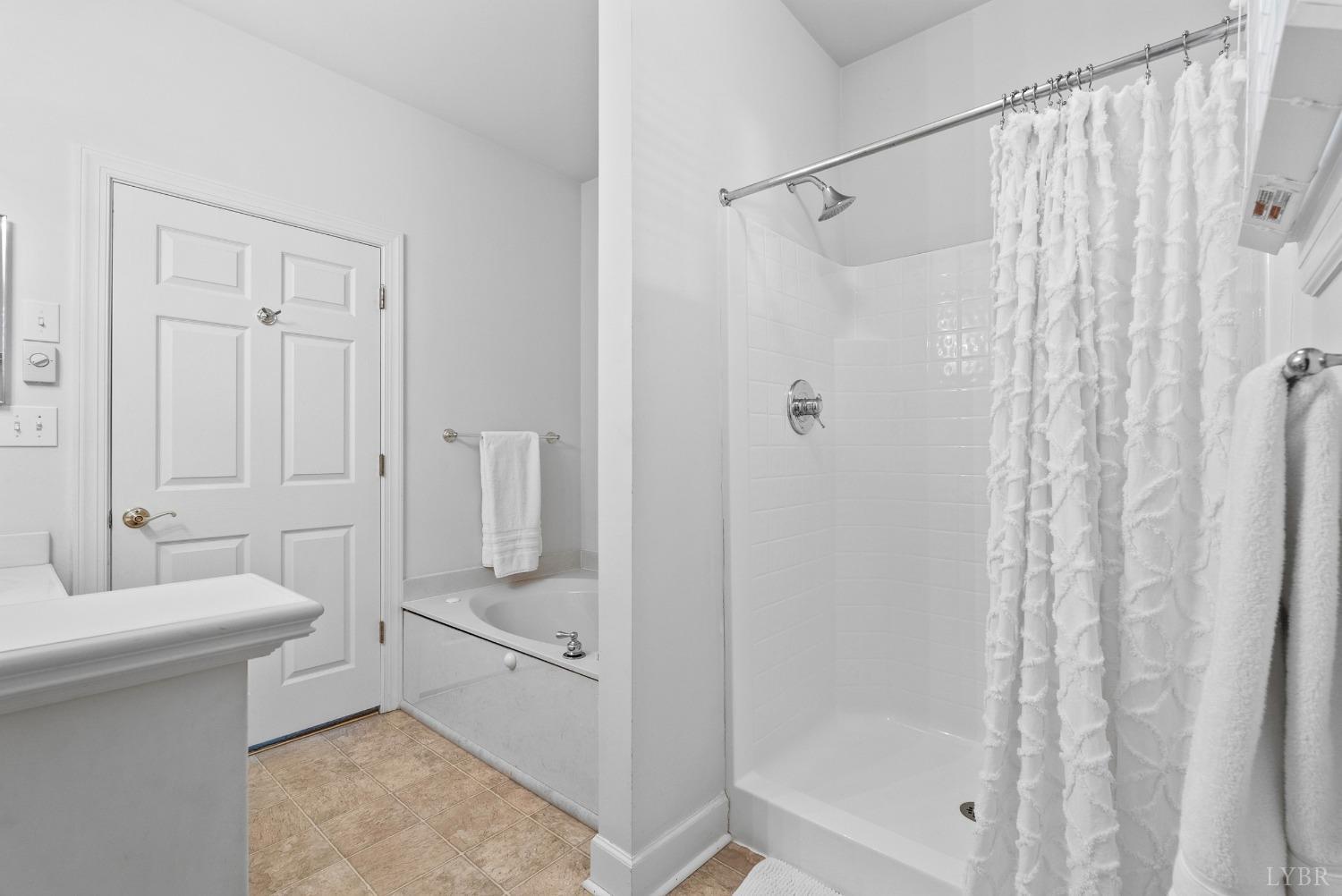 605 Wyndhurst Drive #101, Lynchburg, Virginia image 32