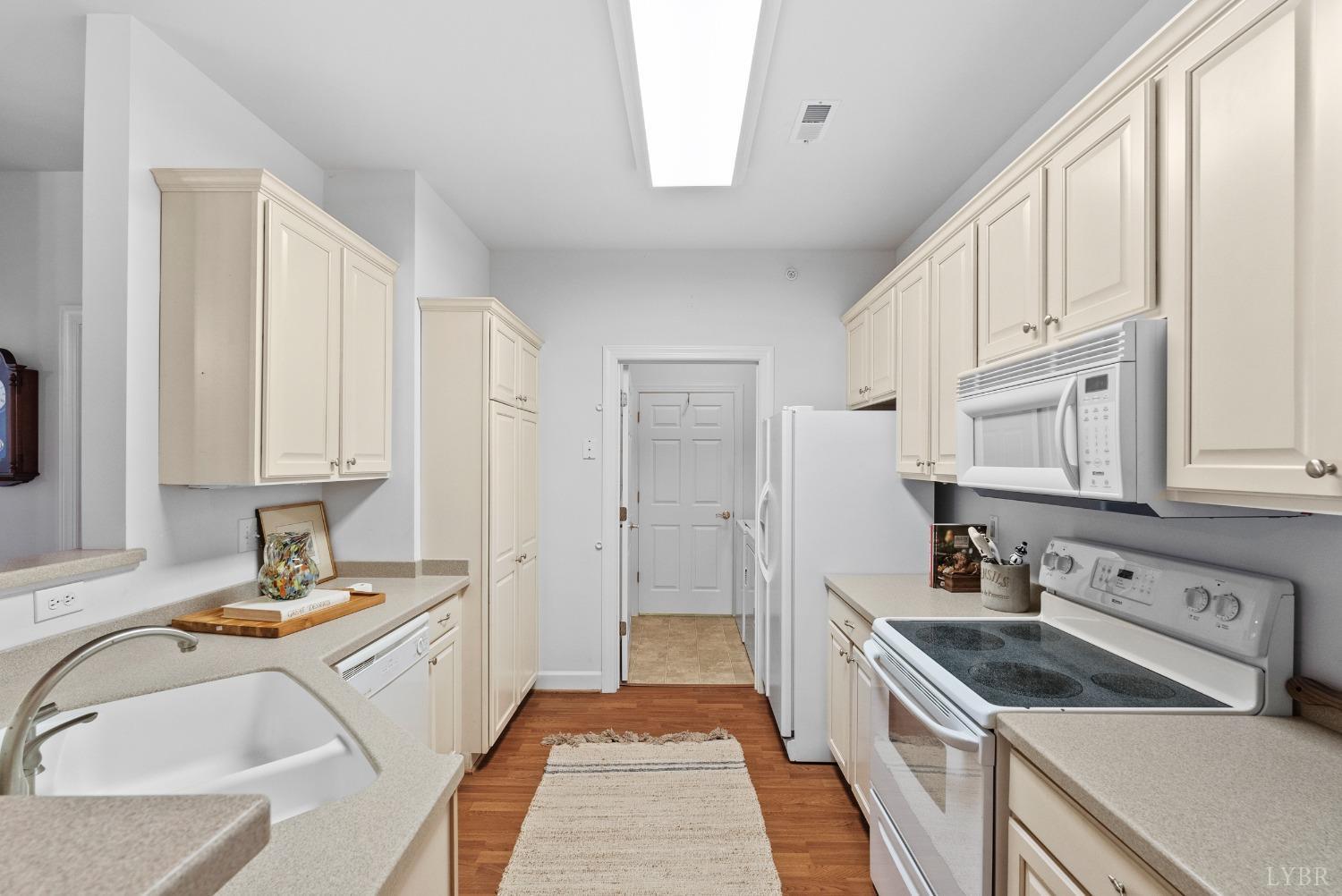 605 Wyndhurst Drive #101, Lynchburg, Virginia image 13