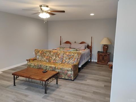 Tiny photo for 3941 PROMISE LAND RD Rd, Appomattox, VA 24522 (MLS # 361506)