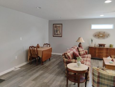 Tiny photo for 3941 PROMISE LAND RD Rd, Appomattox, VA 24522 (MLS # 361506)