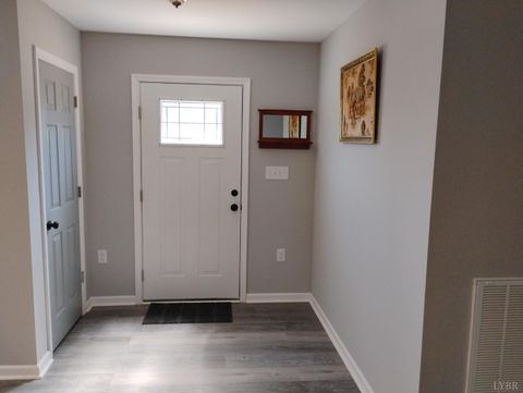 Tiny photo for 3941 PROMISE LAND RD Rd, Appomattox, VA 24522 (MLS # 361506)