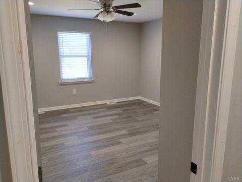 Tiny photo for 3941 PROMISE LAND RD Rd, Appomattox, VA 24522 (MLS # 361506)