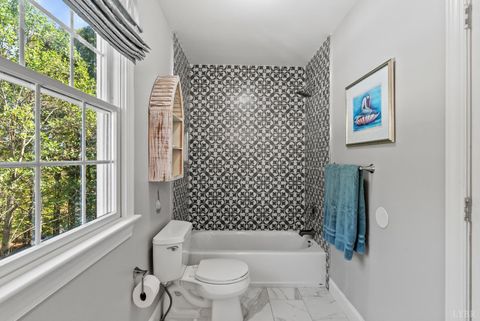 Tiny photo for 207 Fox Runn Dr Dr, Lynchburg, VA 24503 (MLS # 362351)