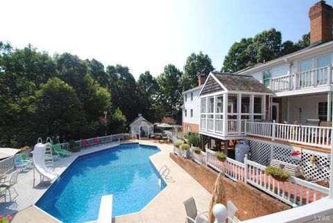 Tiny photo for 207 Fox Runn Dr Dr, Lynchburg, VA 24503 (MLS # 362351)