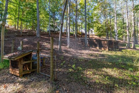Tiny photo for 207 Fox Runn Dr Dr, Lynchburg, VA 24503 (MLS # 362351)