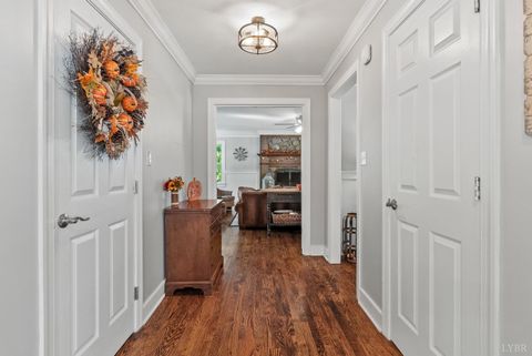 Tiny photo for 207 Fox Runn Dr Dr, Lynchburg, VA 24503 (MLS # 362351)
