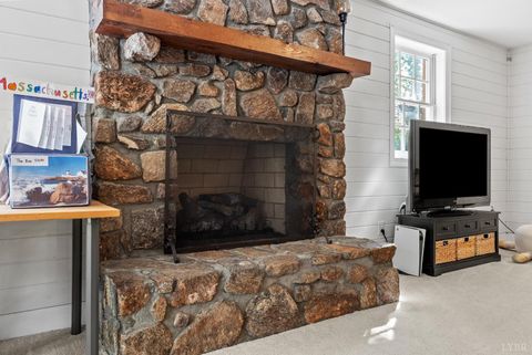 Tiny photo for 207 Fox Runn Dr Dr, Lynchburg, VA 24503 (MLS # 362351)
