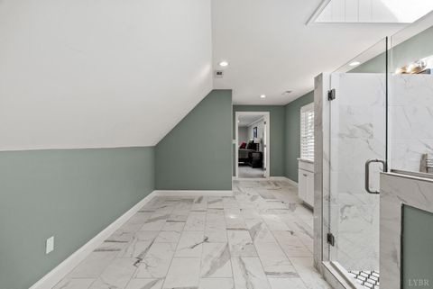 Tiny photo for 207 Fox Runn Dr Dr, Lynchburg, VA 24503 (MLS # 362351)