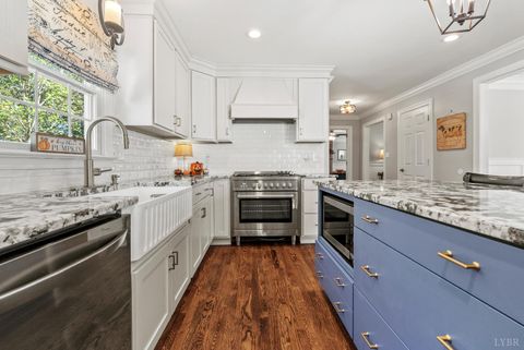 Tiny photo for 207 Fox Runn Dr Dr, Lynchburg, VA 24503 (MLS # 362351)