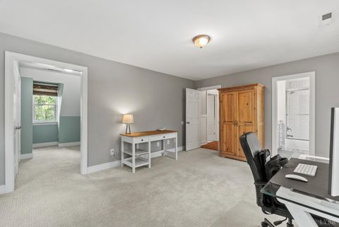 Tiny photo for 207 Fox Runn Dr Dr, Lynchburg, VA 24503 (MLS # 362351)