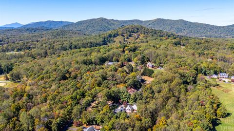 Tiny photo for 207 Fox Runn Dr Dr, Lynchburg, VA 24503 (MLS # 362351)