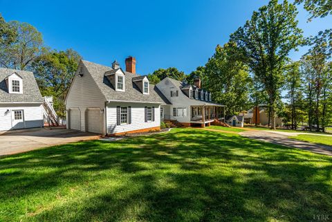 Tiny photo for 207 Fox Runn Dr Dr, Lynchburg, VA 24503 (MLS # 362351)