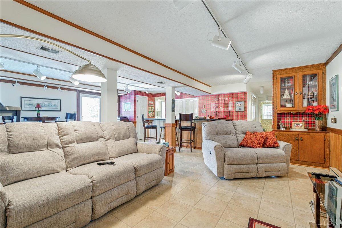864 Rainbow Forest Drive, Lynchburg, Virginia image 26