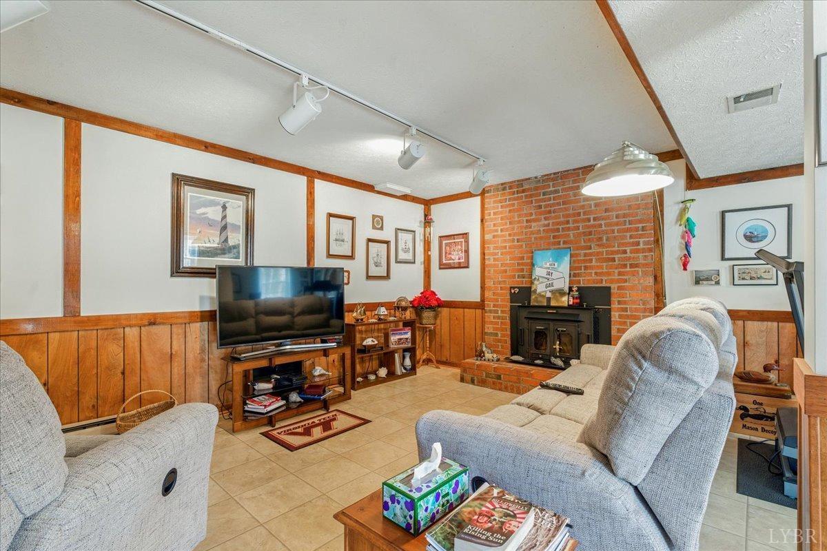 864 Rainbow Forest Drive, Lynchburg, Virginia image 27