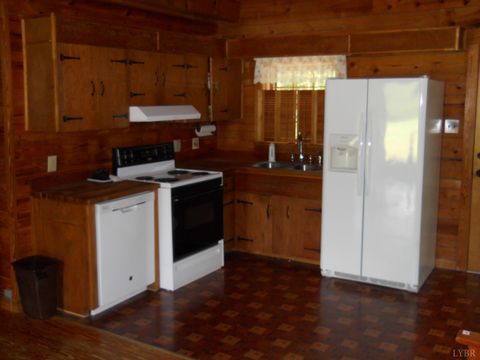 Tiny photo for 209 Leatherwood Place, Bedford, VA 24523 (MLS # 365193)