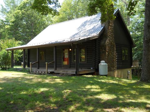 Tiny photo for 209 Leatherwood Place, Bedford, VA 24523 (MLS # 365193)