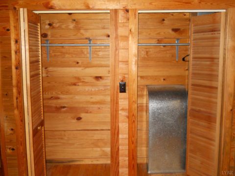 Tiny photo for 209 Leatherwood Place, Bedford, VA 24523 (MLS # 365193)