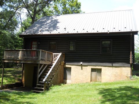 Tiny photo for 209 Leatherwood Place, Bedford, VA 24523 (MLS # 365193)