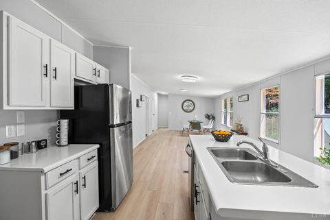 Tiny photo for 509 oak hill Road, Prospect, VA 23960 (MLS # 362555)