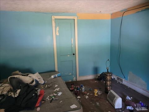 Tiny photo for 1192 N Amherst Highway, Amherst, VA 24521 (MLS # 361979)