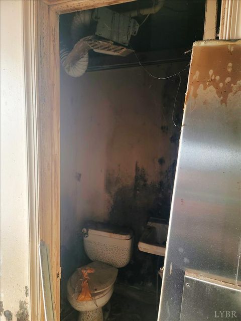 Tiny photo for 1192 N Amherst Highway, Amherst, VA 24521 (MLS # 361979)