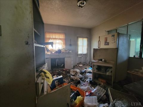 Tiny photo for 1192 N Amherst Highway, Amherst, VA 24521 (MLS # 361979)