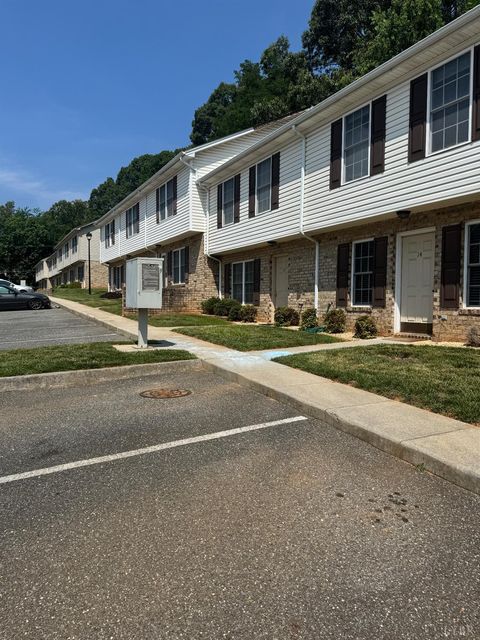 Tiny photo for 2004 Wards Ferry Road #15, Lynchburg, VA 24502 (MLS # 363750)