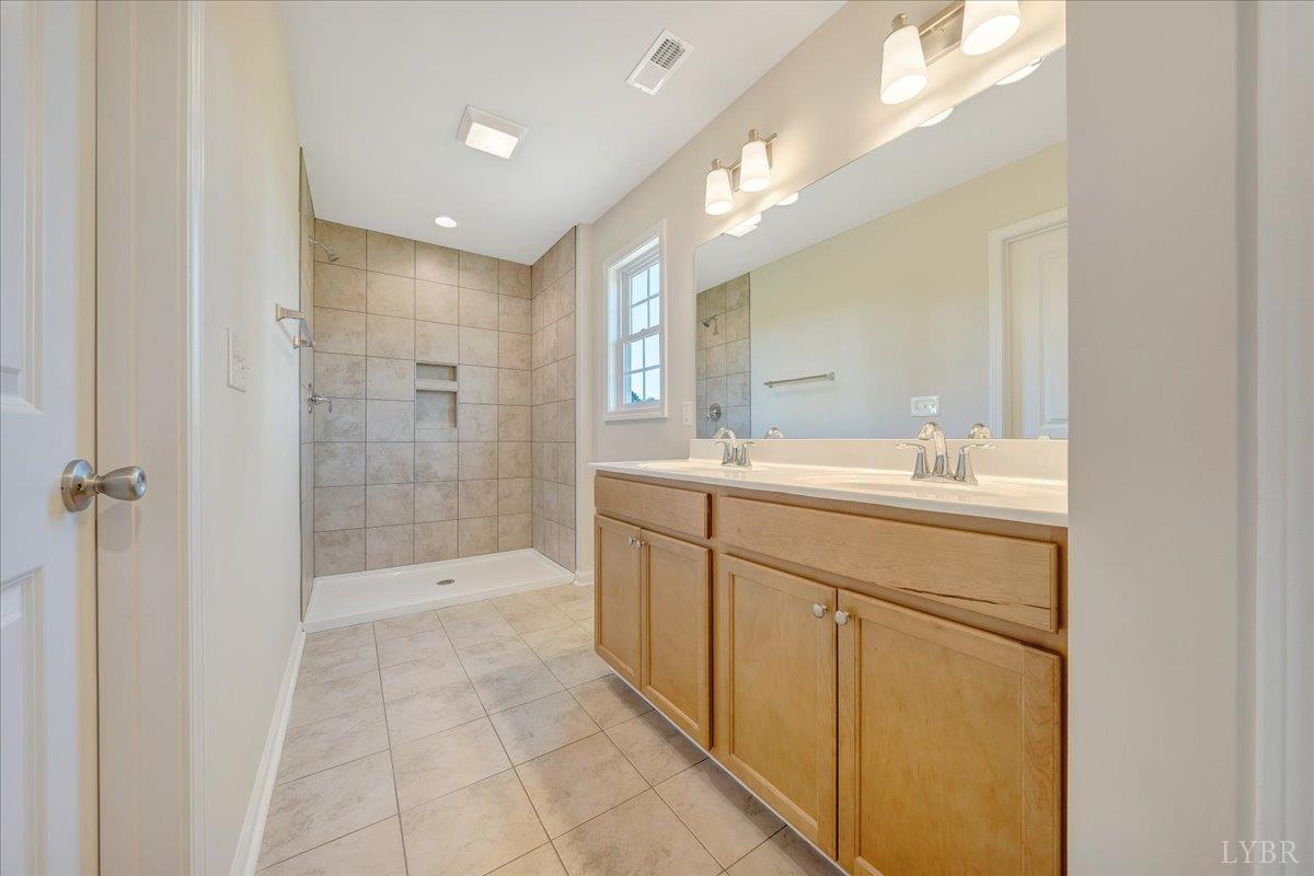 22 Lochwood Hill Drive, Goode, Virginia image 13